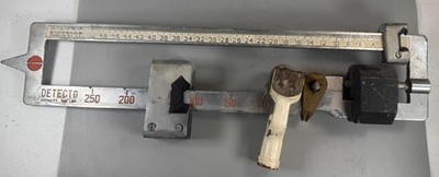 Detecto Medic Doctor Scale Beam 300 lb Vintage Detecto Scales USA