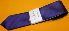 VAN HEUSEN BLUE/PURPLE STRIPED ALL POLYESTER SLIM TIE - NWT - DESIGNER TIES.