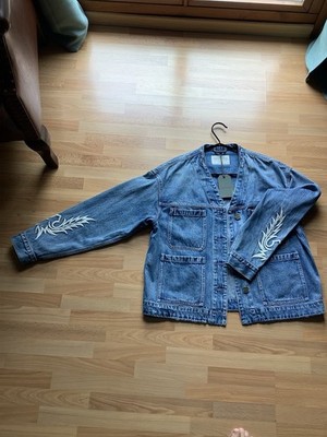 Neue Oversize Jeansjacke Von All Saints Mit Stickereien am Ärmel 
