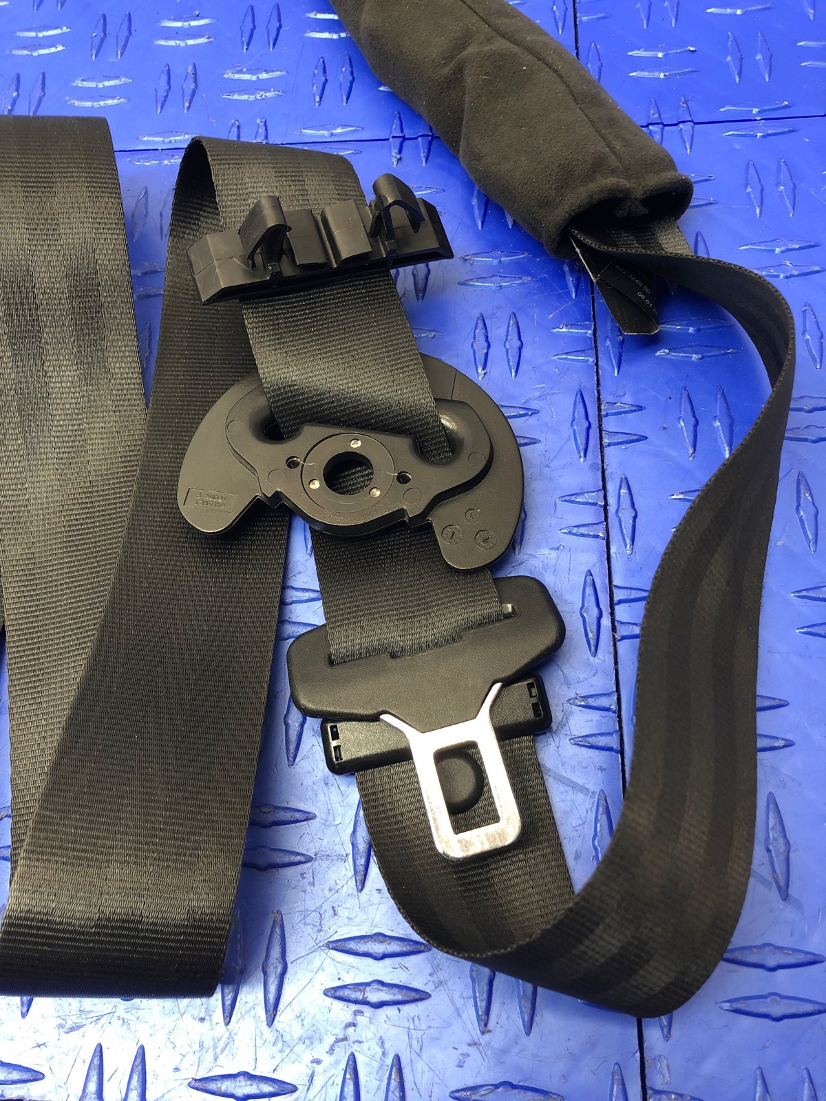 2013-2021 MASERATI QUATTROPORT M156 FRONT RIGHT SEAT BELT RETRACTOR W/TENSIONER