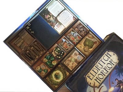 Eldritch Horror Insert/Organizer.  Stücke organisiert, spielbereit in Momenten