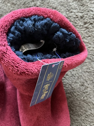 BNWT Harry Potter @ M&S Boys Size 3 (35.5) Burgundy Slippers - Picture 3 of 9