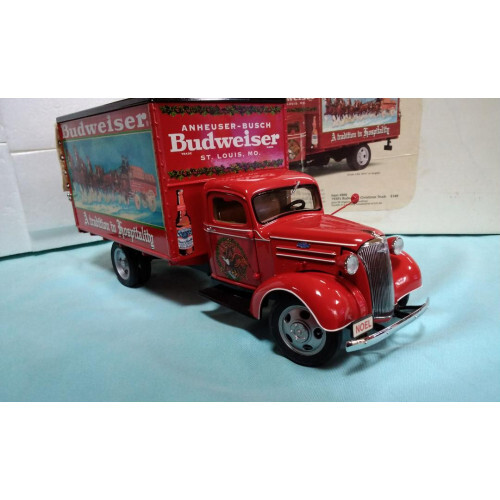 オリジナルダンバリーミント　1930'sバドワイザークリスマストラック　激レア Original Danbury Mint 1930's Budweiser Christmas Truck - Extremely