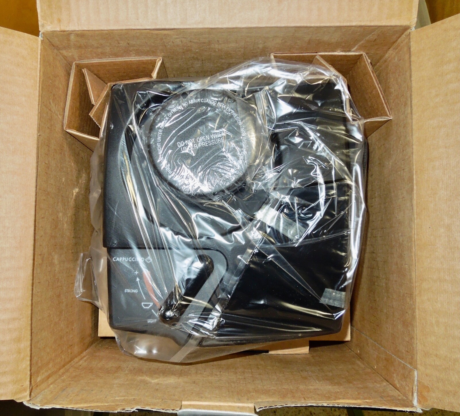 Brand New 1990s DeLonghi CAFFE SIENA Espresso/Cappuccino Maker  Model BAR-9IU