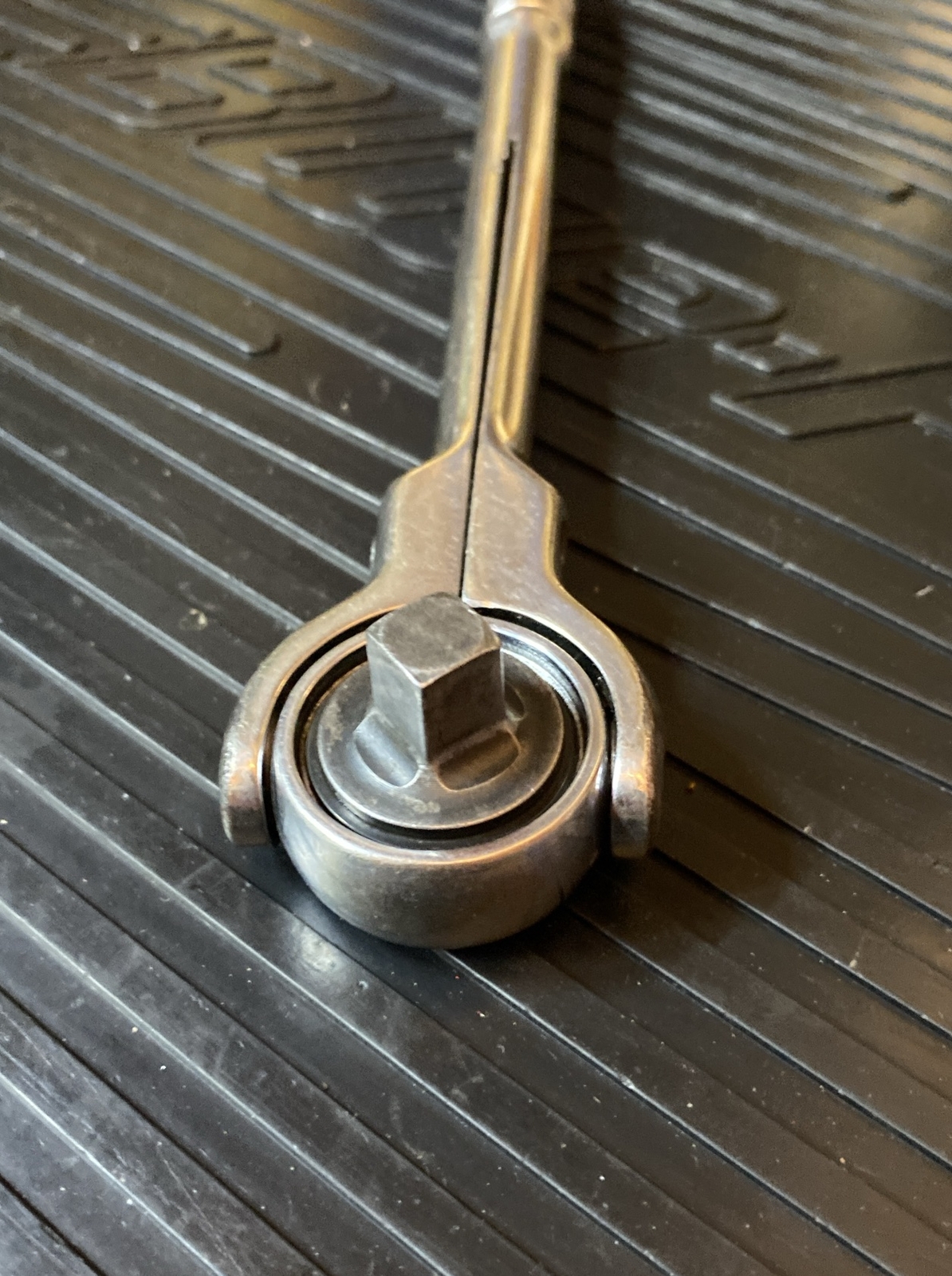 Snapon Drive Round Swivel Head Ratchet F748 Snap on Hand Tool for sale