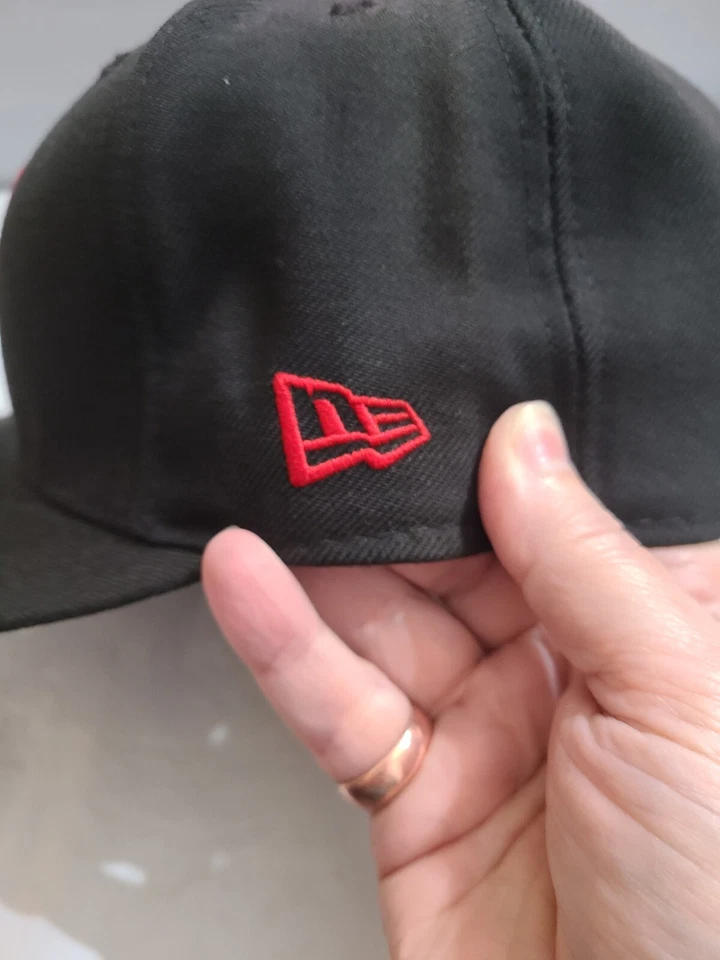 New Era 59Fifty University Of Richmond UR Spiders Black/Red Fitted Cap 7 7/8 NEW - Image 3 of 4