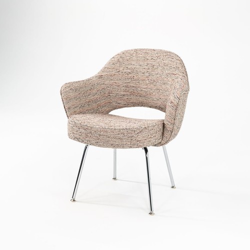 2022 Knoll Saarinen Executive Arm Chair in Oatmeal Fabric with Tubular Legs - Picture 9 of 12