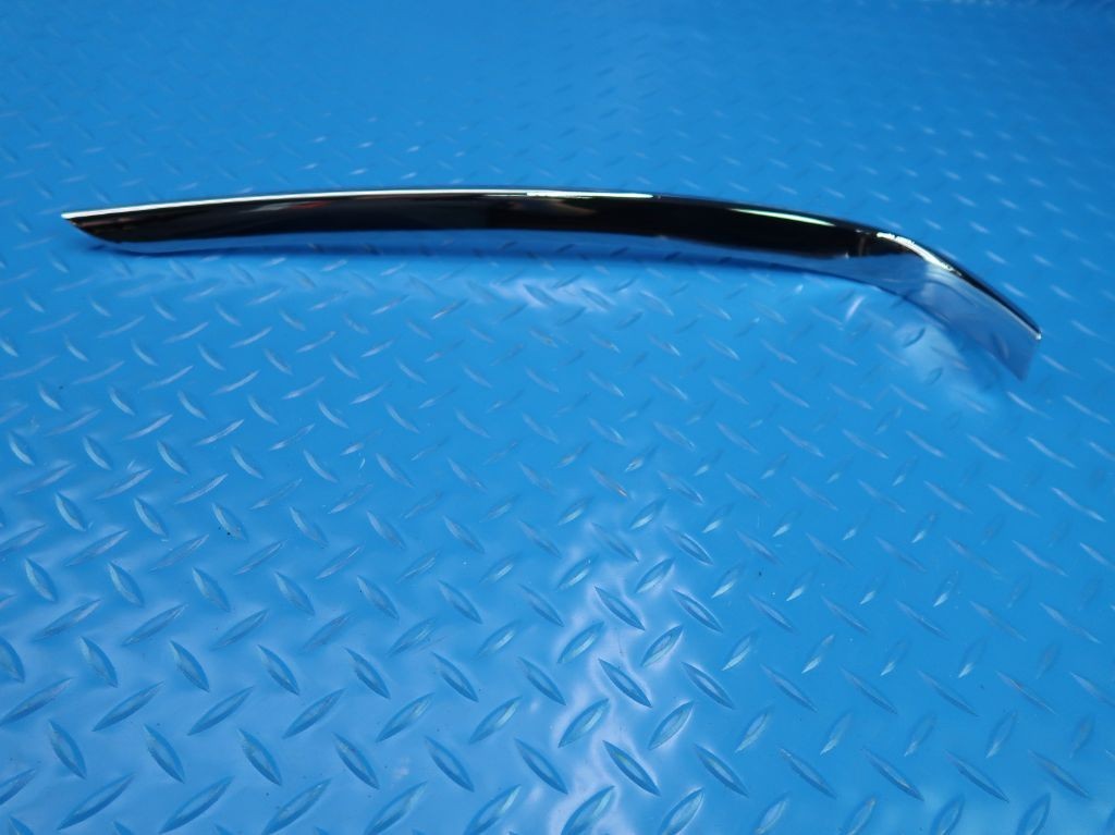 Rolls Royce Ghost Lci front bumper right grill chrome trim #12691