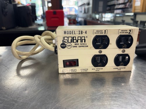 USED ISOBAR IB-4 TRIPP LITE NOISE FILTER & SURGE SUPRESSOR (QUC027489)