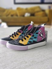Women's SIZE 8 Disney Nightmare Before Christmas High Top Lace Up sneaker NEW