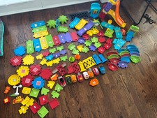 VTech Go Go Smart Wheels Lot - 8 Cars  Mixed Track Pieces - Incomplete Set