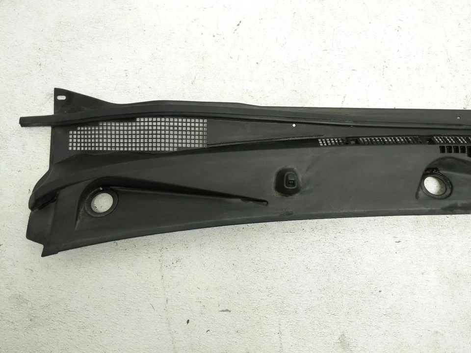 Cubierta de parabrisas moldeada capó delantero Nissan Frontier 2005-2021 66862-Zl00a *rasguño Foto 2 de 4