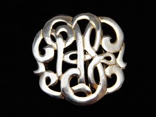 PG15101 VINTAGE 1970s  ORNAMENTAL DESIGN  ART FASHION GOLDTONE BELT BUCKLE