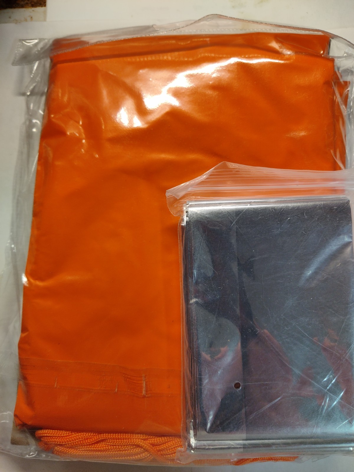  Emergency Survival Shelter; 2 Person Emergency Tent&Emergency Blanket 