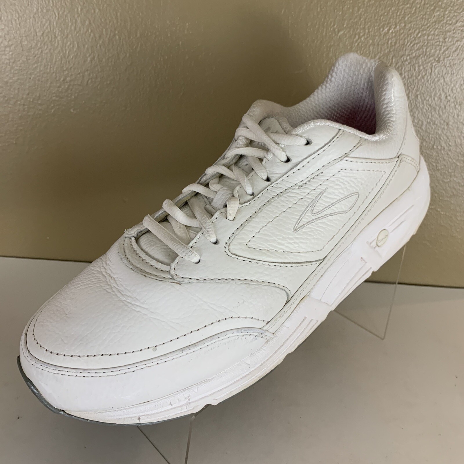 brooks shoes womens walking