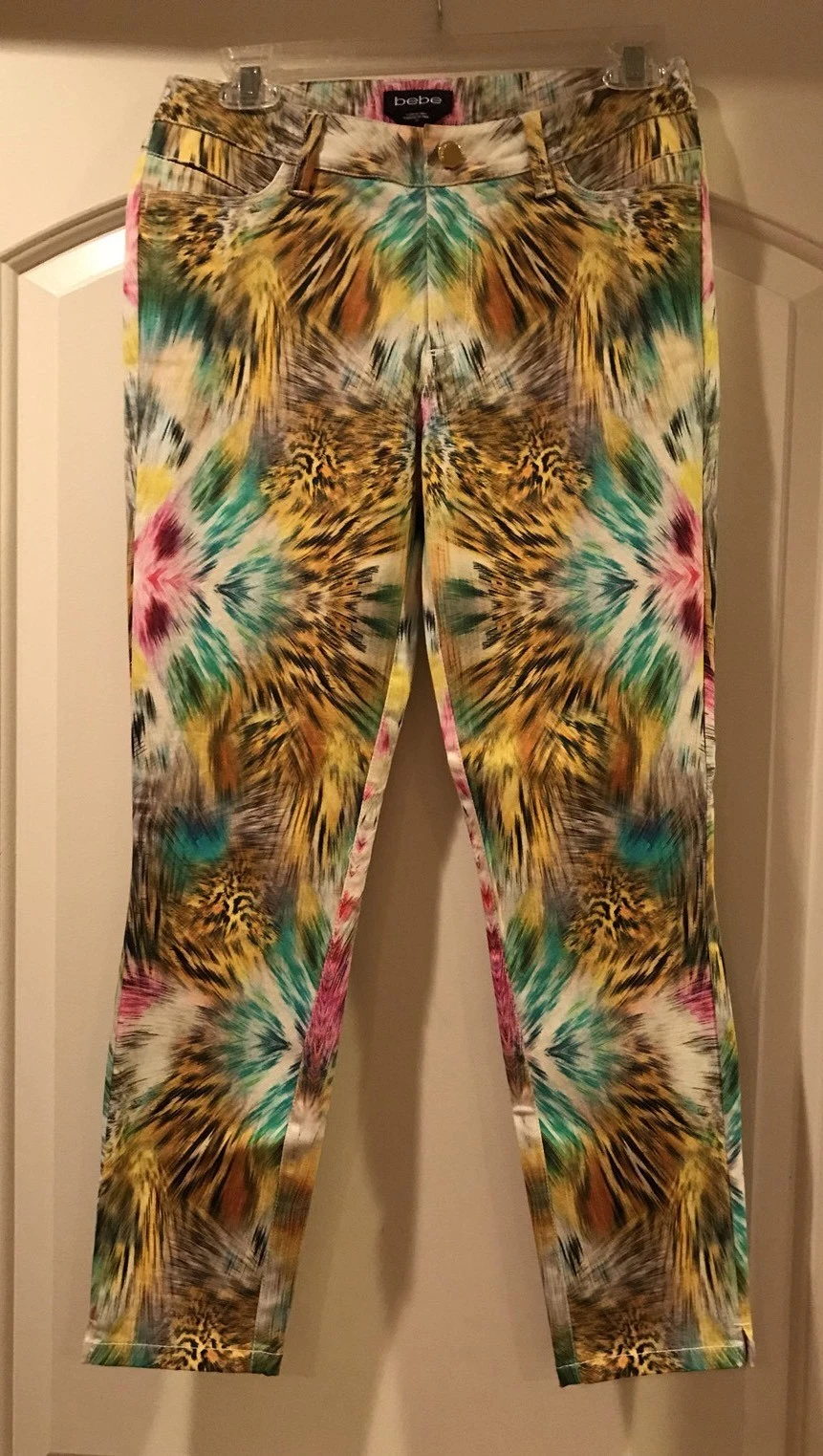 Bebe Skinny Fit Printed Cropped Capri Pants Slim Stretch Yellow Multi 28 NWOT