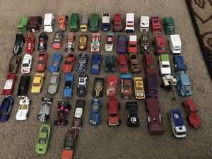 Lot-of-65-Hot-Wheels-Matchbox-amp-Misc-Cars-Diecast-amp-Plastic