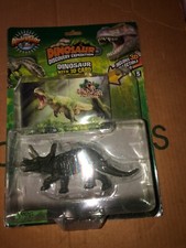 NEW DAMAGED PKG TRICERATOPS DINOSAUR TOY  3D CARD TOY SALE 6"X3"