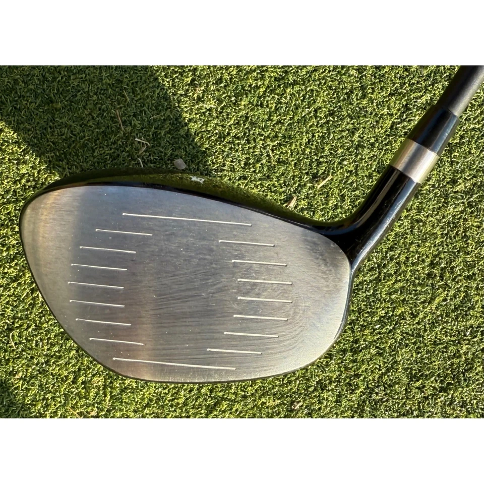 Tiger Shark PowerPod II Driver V2 Graphite Proforce Jim Flood Design - RH - Image 3 of 4