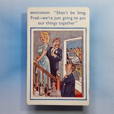 Freche Comic Postkarte um 1955 Just Married Auto Kuchen Champagner Dinge zusammen