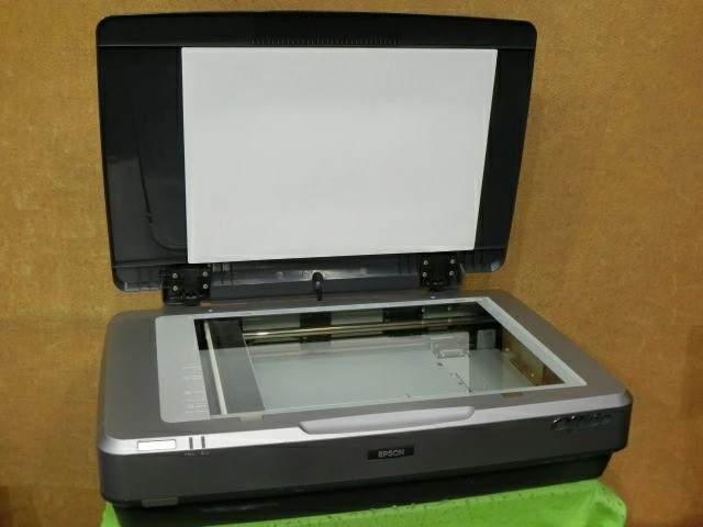 EPSON ES-10000G A3 Flatbed Scanner Network-Compatible - Tested