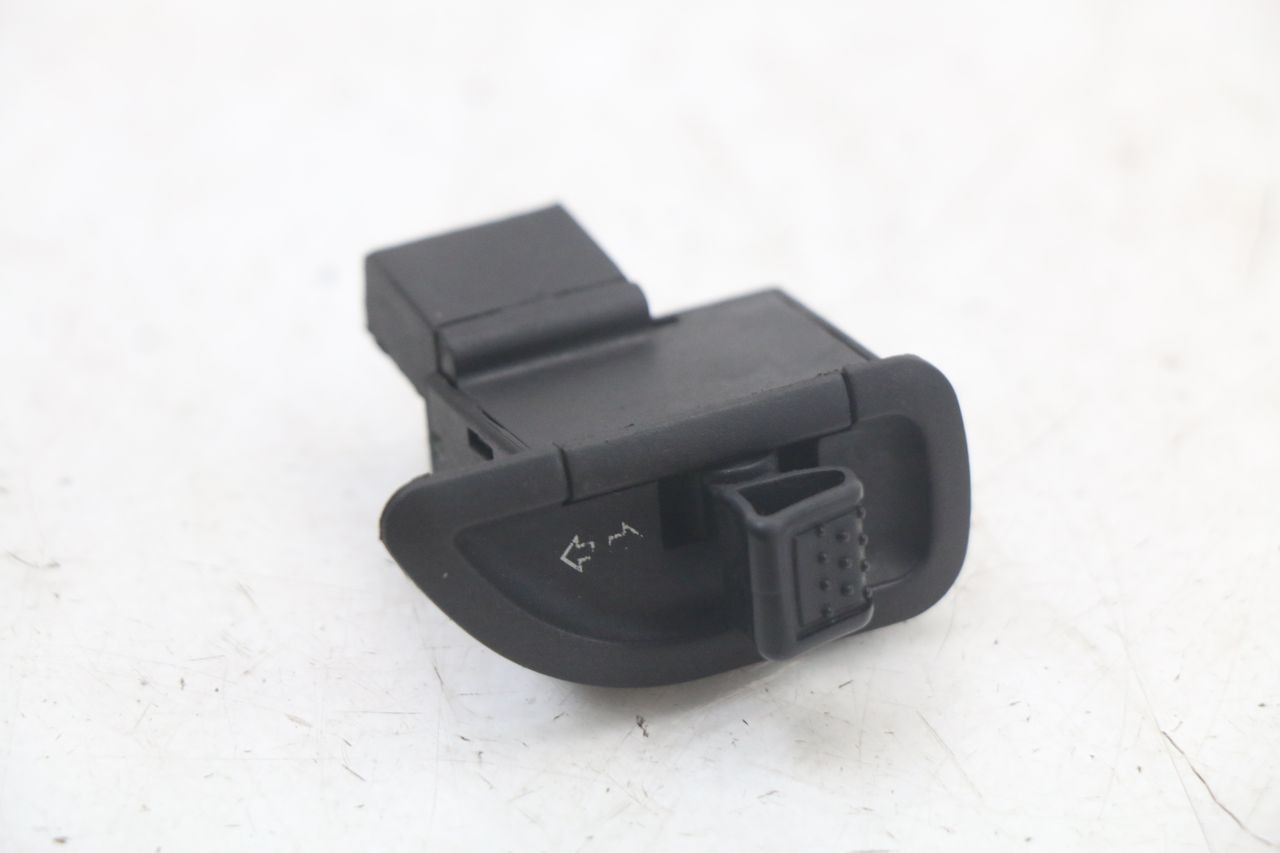 CONMUTADOR INTERMITENTE - PIAGGIO LIBERTY IGET 4T 50 (2021 - 2025)