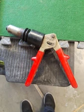 FSI D-99 (HUCK) HAND MANUAL HYDRAULIC INSTALLATION TOOL RIVET GUN