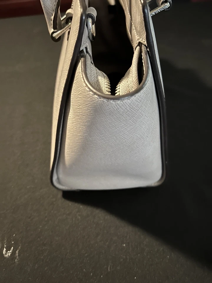 Bolso de Mano Michael Michael Kors Gris Mediano Selma Saffiano Cremallera con Correa Foto 3 de 4