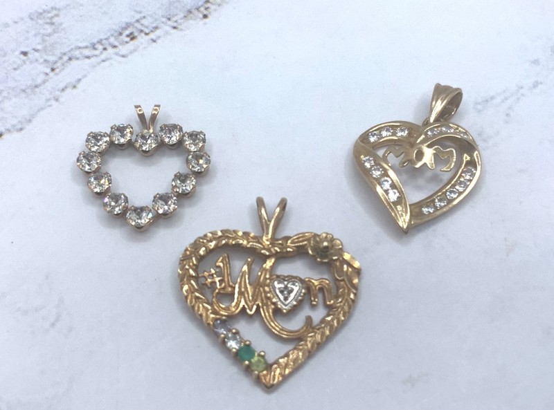 10K Yellow Gold CZ Multicolor Gemstone Mom Heart Pendants (3) 4.5 GR
