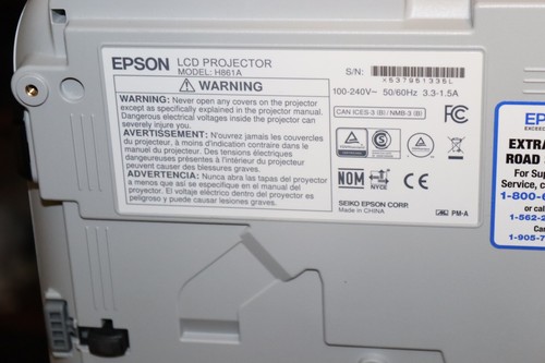 Epson PowerLite 109W 3LCD WXGA Projector 4000Lumens . Only 350-571 Hours used - Picture 13 of 16