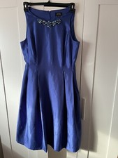 Tahari spacial occasion dress