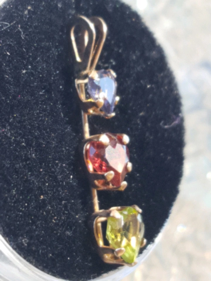 Iolite, Garnet & Peridot Labcreated Heart Cut Pendant 10KT Solid Yellow Gold - Image 3 of 4