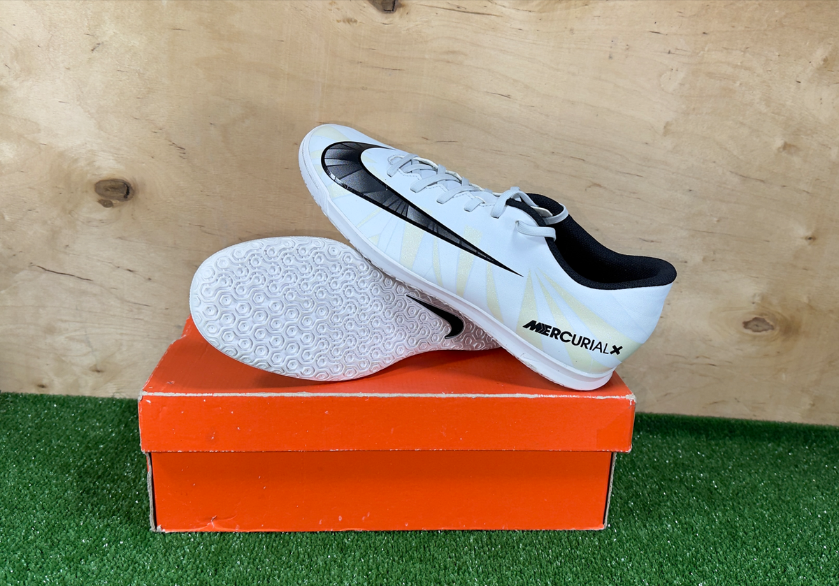 Nike MercurialX Vortex III CR7 IC 852533-401 White boots Cleats