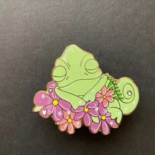 Pascal Sleeping Tangled - Limited Edition 150 FANTASY Disney Pin 0