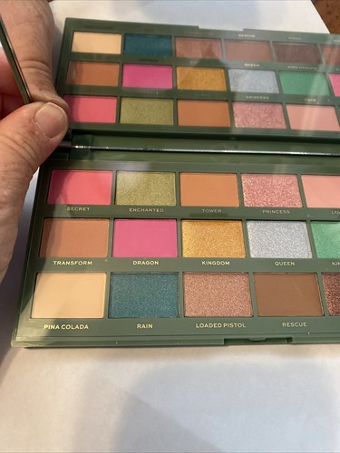Revolution X Shrek Eyeshadow Palette Fiona Cover Changes Nib - Picture 2 of 5