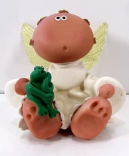 Angel Cheeks Figurine - Kirk’s Kritters 2001 - “Angel W/Frog #21805