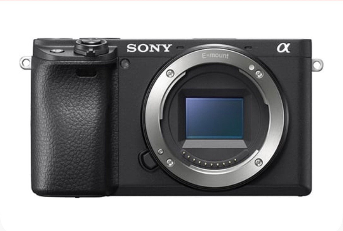 Sony α6400 Sony Alpha a6400 16-50mm 24.2MP 3.0