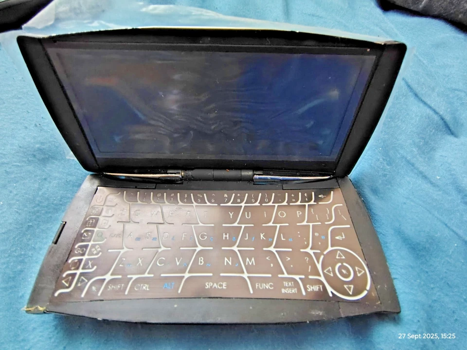 Pocket Surfer 2 Datawind DW-RC04 Boxed Collectable - Image 4 of 4