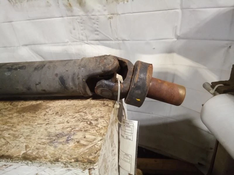 Rear Drive Shaft 4WD 3.5L 6 Cylinder Fits 01-04 MONTERO SPORT 583396 Foto 3 de 4