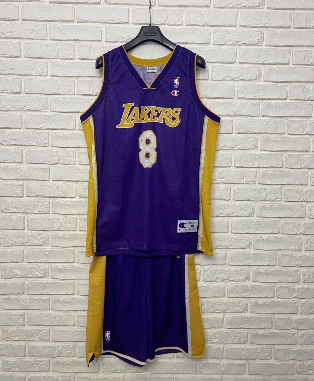 Picture 1 of 16