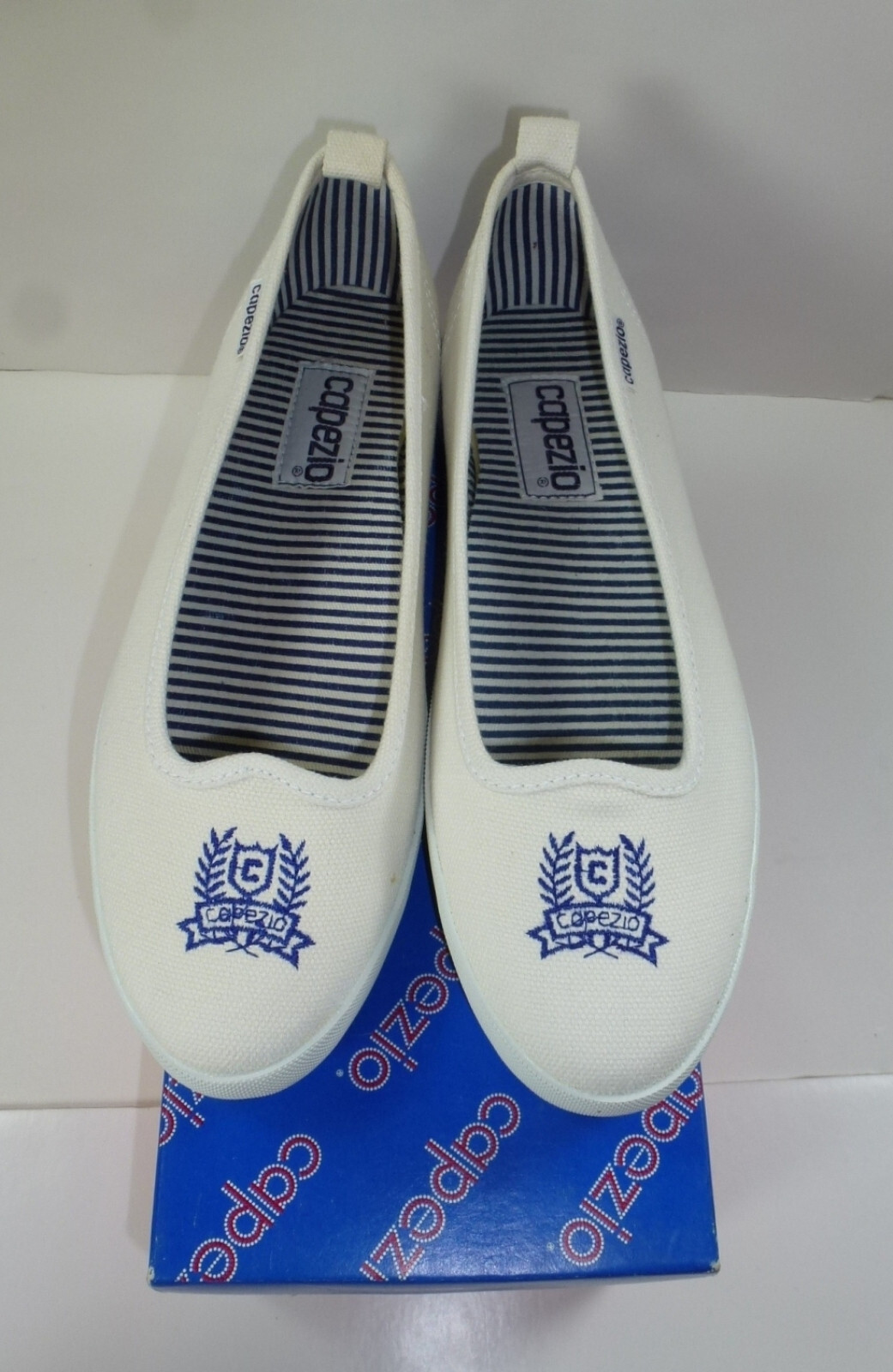 New in Box Capezio Sport White/Navy Shoes (K101)