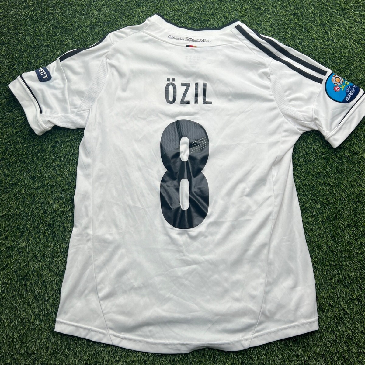 レア　Mesut Özil ユーロ2012 予選実使用ユニフォーム レアMesut Özil ユーロ2012 予選実使用ユニフォーム