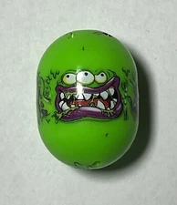 Extremely RARE AUTHENTIC Alien bean #70 2010 (MIGHTY BEANZ)