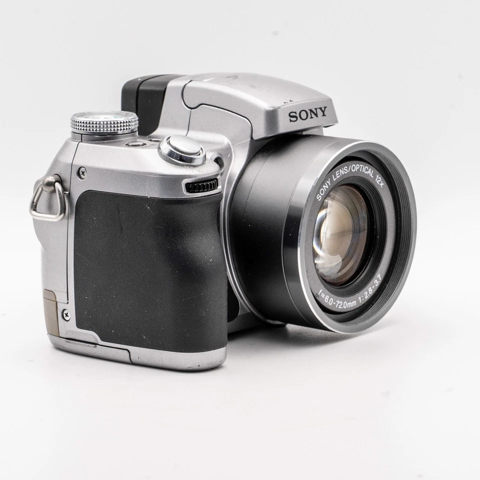 Cámara puente digital Sony DSC H1 solo para repuestos o reparaciones Foto 3 de 4