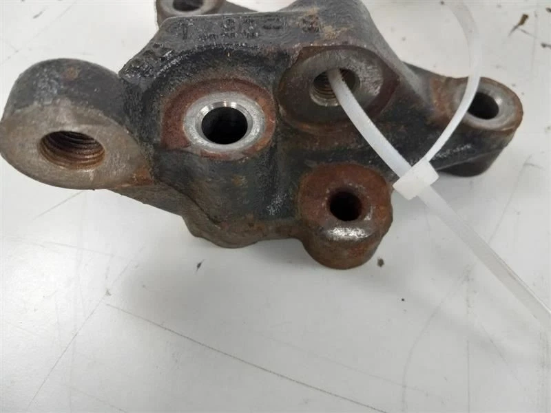 2006 HONDA ACCORD ENGINE MOUNTING BRACKET - Image 2 of 4