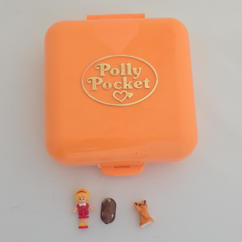Polly Pocket Orange Compact Doll Playset w/ Mini Doll & Accessories, W/O Box