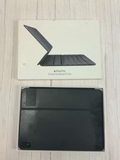 Apple Smart Keyboard Folio for iPad Pro 11in 4th iPad Air 4/5th MU8G2LLA, Black