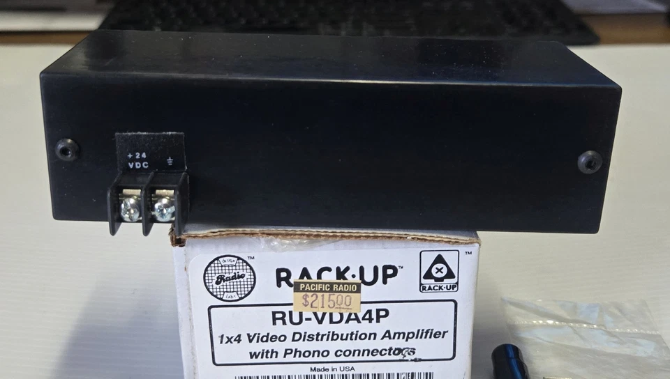 RDL Radio Design Labs RU-VDA4 1x4 Video Distribution Amp with Phono Connectors - Image 3 of 3