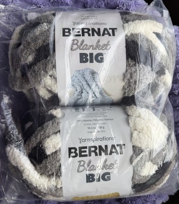 Bernat Blanket Big Yarn LimeStone 2 Skeins Same Lot NEW