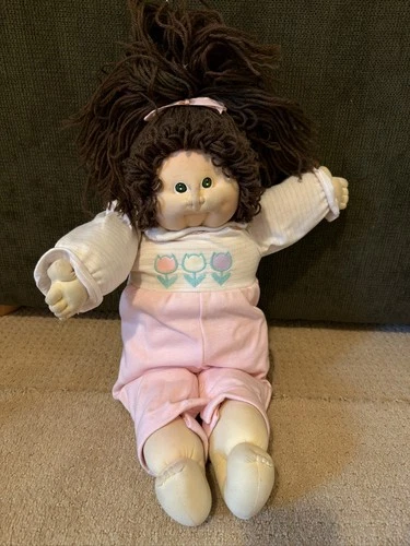 1980’s Cabbage Patch Kids Thick Brown Hair Green Eyes